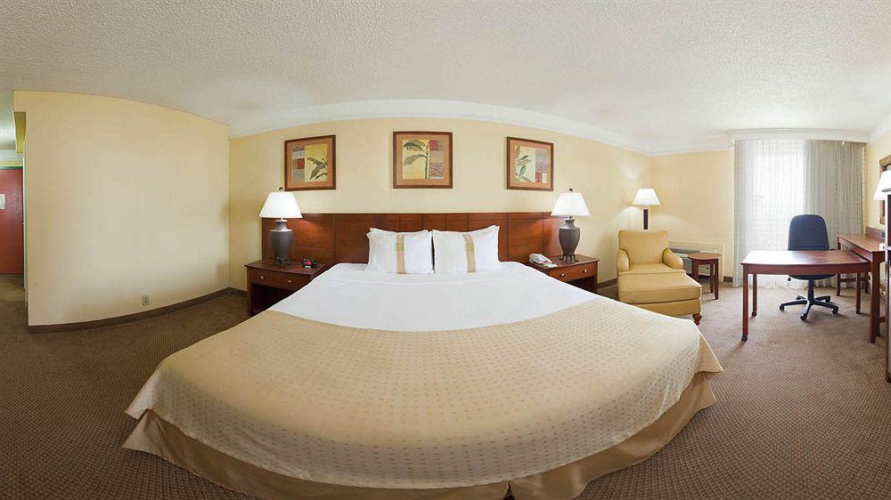 Holiday Inn Ponce & El Tropical Casino By Ihg Экстерьер фото